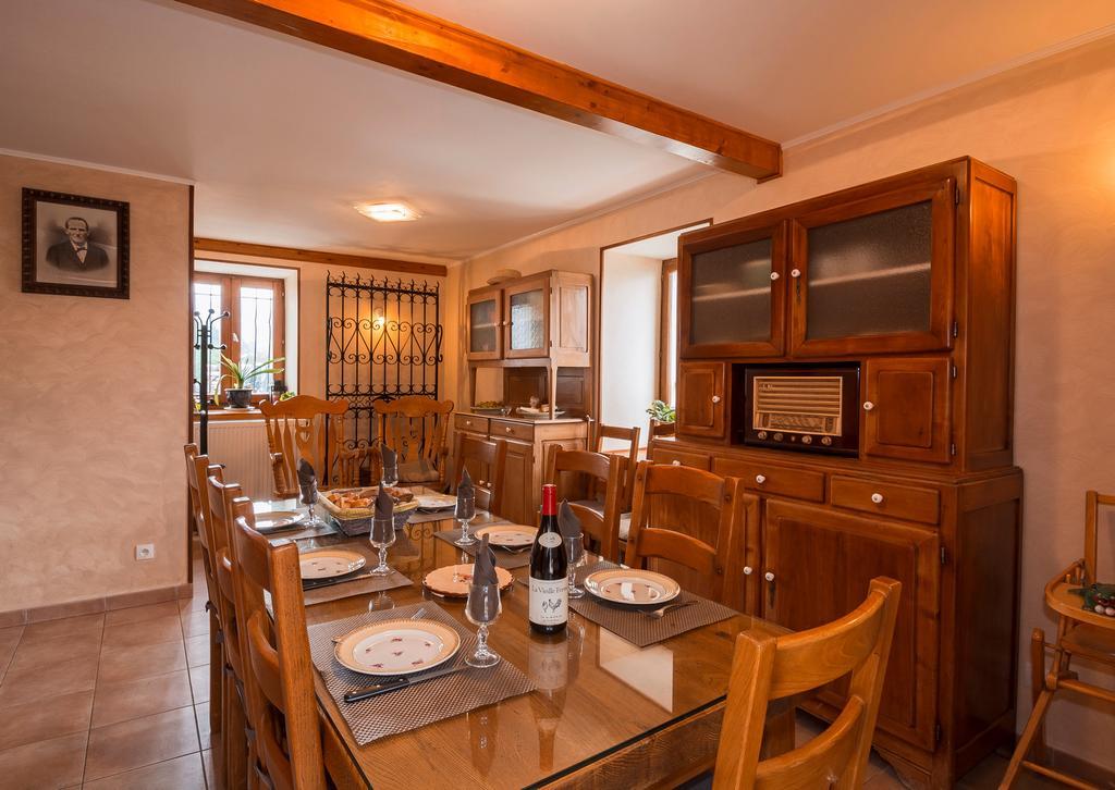Le Carnival Bed & Breakfast Laval  Ngoại thất bức ảnh
